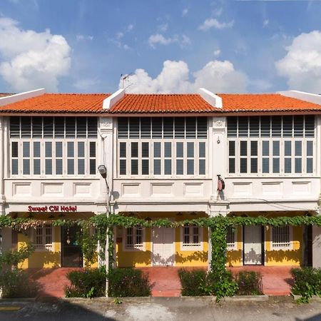 Reunion Residence George Town Exterior photo